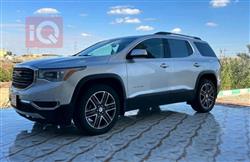 GMC Acadia
